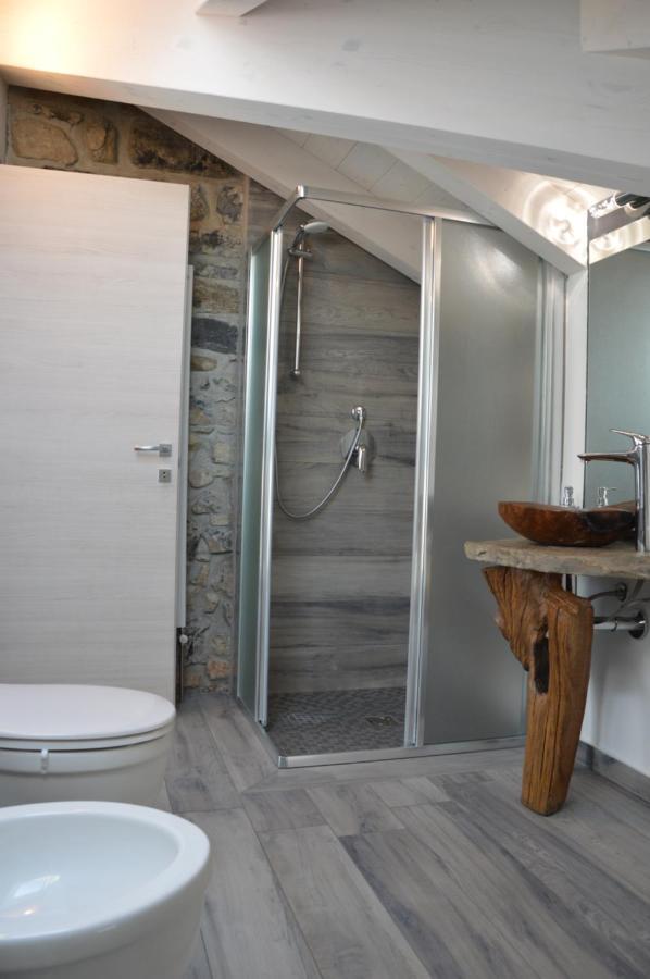 White Suite - Jacuzzi, Swimming Pool & Lake View Lezzeno Dış mekan fotoğraf